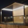 Prestige bioklimatinė tradicinė pergola namo terasoje su apšvietimu