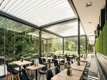 Bioklimatinė pergola Solid
